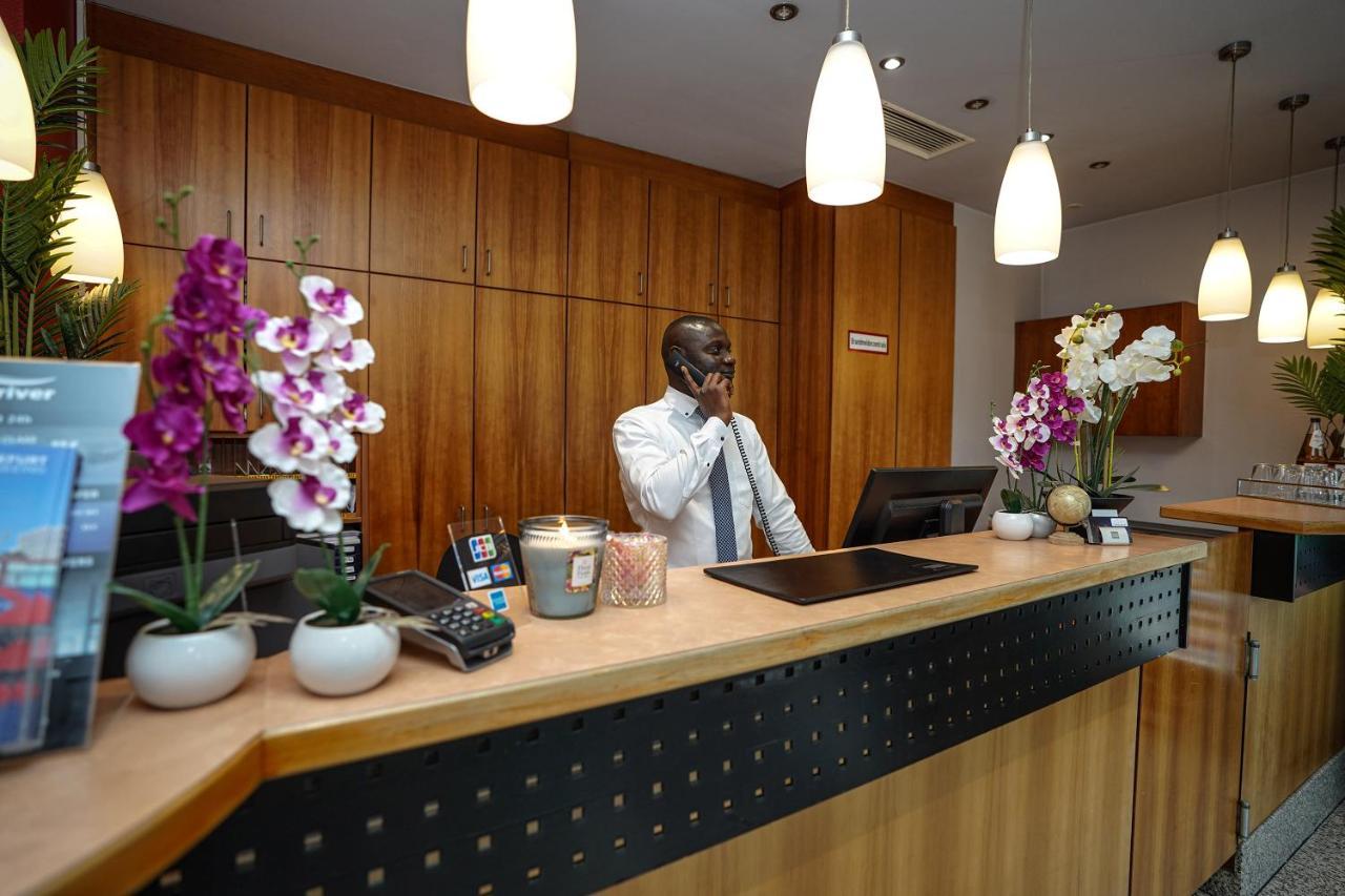 Hotel Miramar Am Roemer فرانكفورت المظهر الخارجي الصورة
