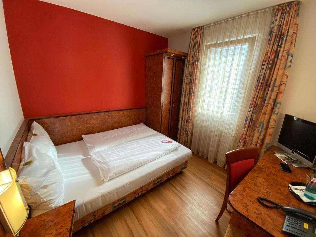 Hotel Miramar Am Roemer فرانكفورت المظهر الخارجي الصورة