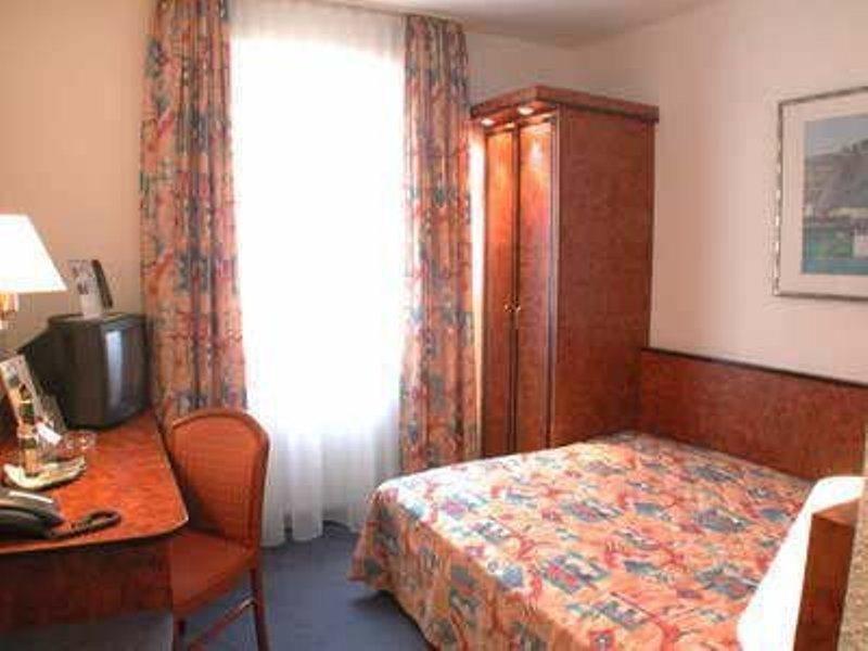 Hotel Miramar Am Roemer فرانكفورت الغرفة الصورة